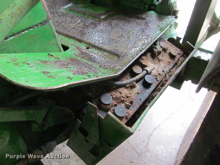 image for item K4991 1965 John Deere 4010 tractor