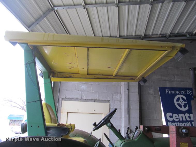 image for item K4991 1965 John Deere 4010 tractor