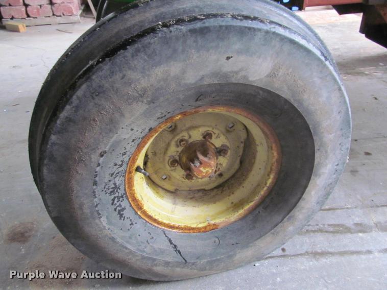 image for item K4991 1965 John Deere 4010 tractor