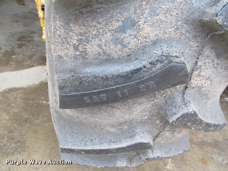 image for item K4991 1965 John Deere 4010 tractor