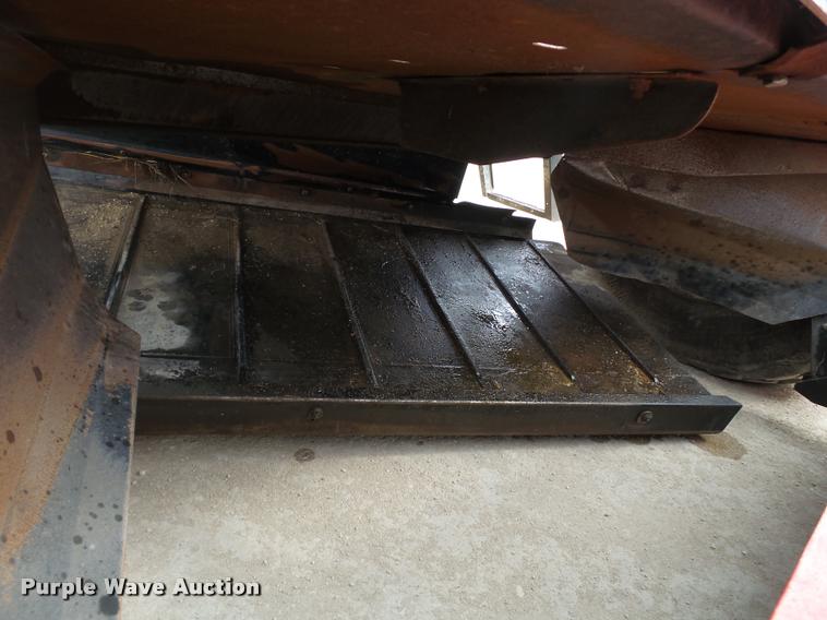 image for item L1626 2013 MacDon M205 self-propelled windrower