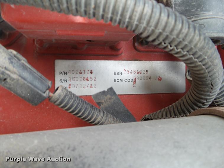 image for item L1626 2013 MacDon M205 self-propelled windrower