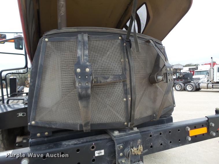 image for item L1626 2013 MacDon M205 self-propelled windrower