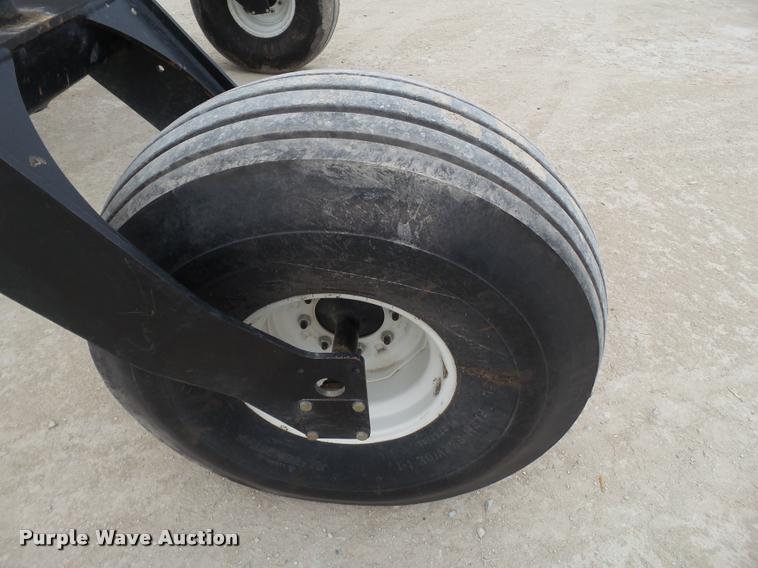 image for item L1626 2013 MacDon M205 self-propelled windrower