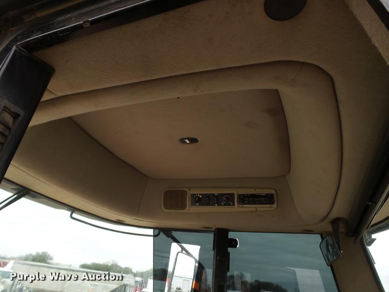 image for item L1626 2013 MacDon M205 self-propelled windrower