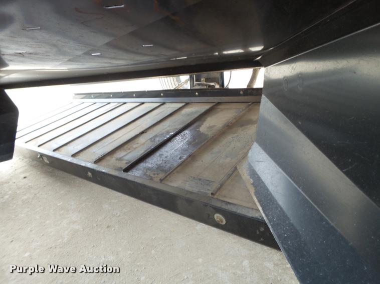 image for item L1627 2012 MacDon M205 self-propelled windrower