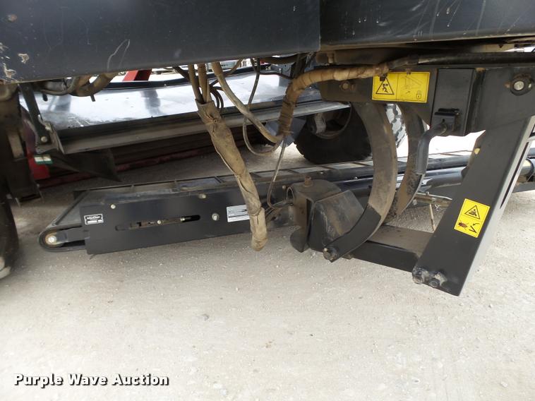 image for item L1627 2012 MacDon M205 self-propelled windrower