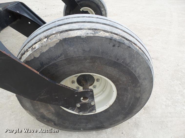 image for item L1627 2012 MacDon M205 self-propelled windrower