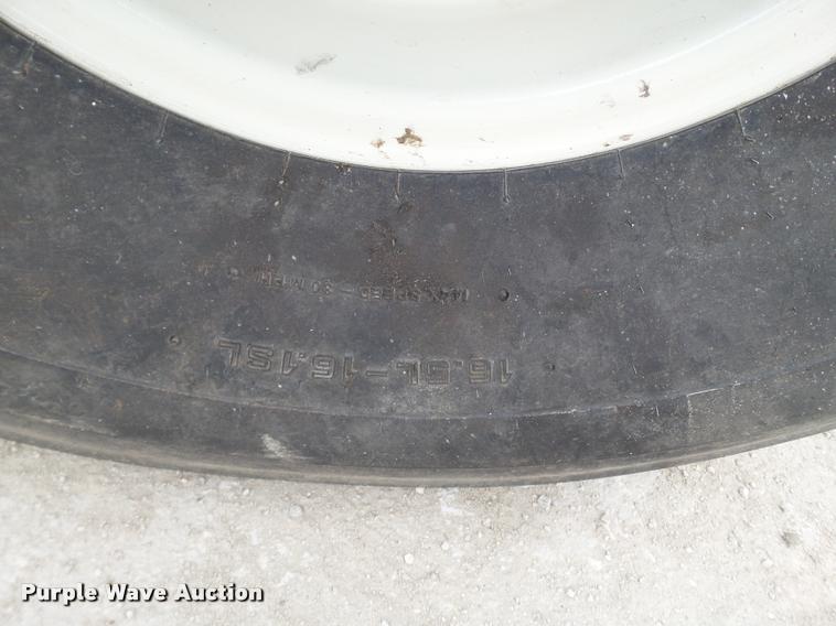 image for item L1627 2012 MacDon M205 self-propelled windrower