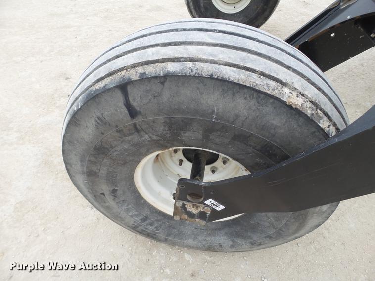 image for item L1627 2012 MacDon M205 self-propelled windrower