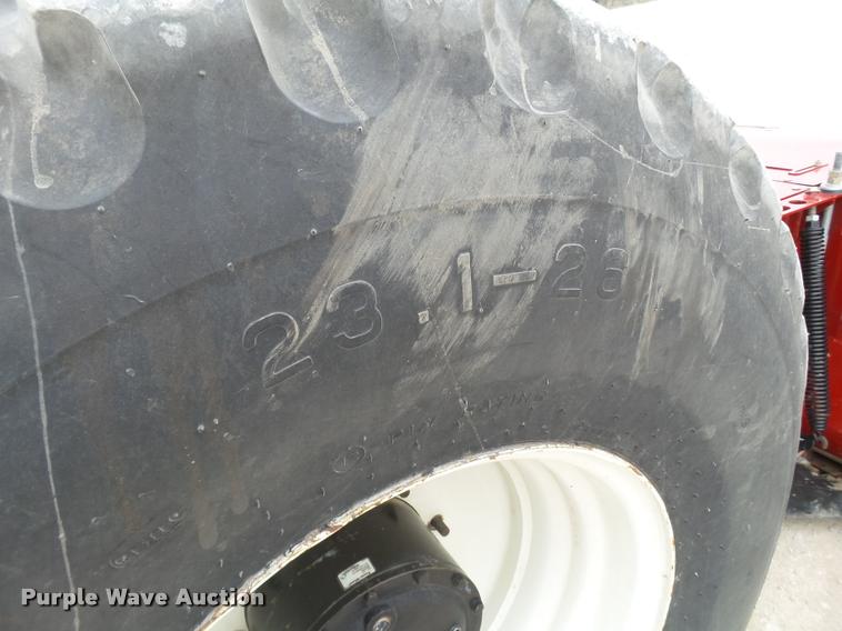 image for item L1627 2012 MacDon M205 self-propelled windrower