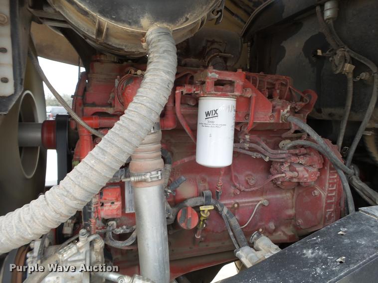 image for item L1627 2012 MacDon M205 self-propelled windrower