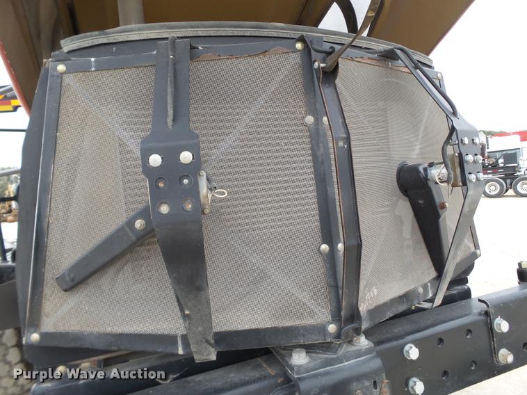 image for item L1627 2012 MacDon M205 self-propelled windrower