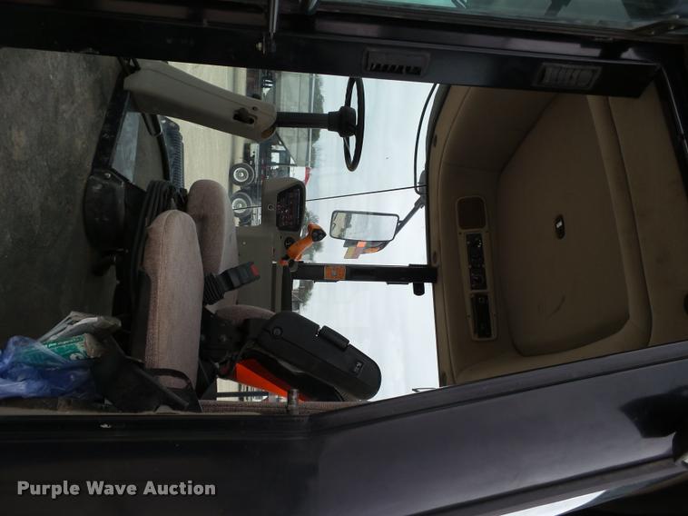 image for item L1627 2012 MacDon M205 self-propelled windrower