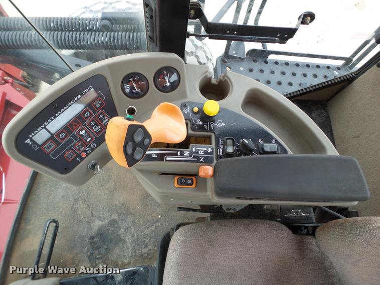 image for item L1627 2012 MacDon M205 self-propelled windrower