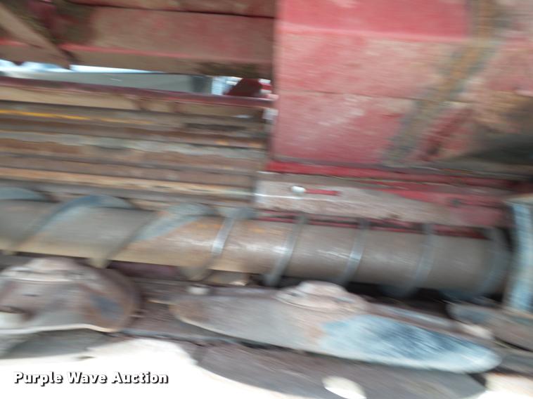 image for item L1627 2012 MacDon M205 self-propelled windrower