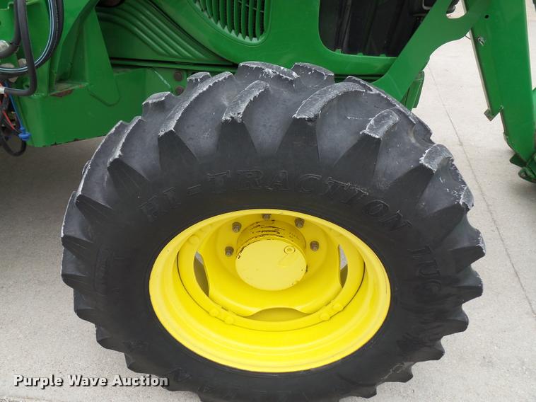 image for item L4633 2004 John Deere 6415 MFWD tractor