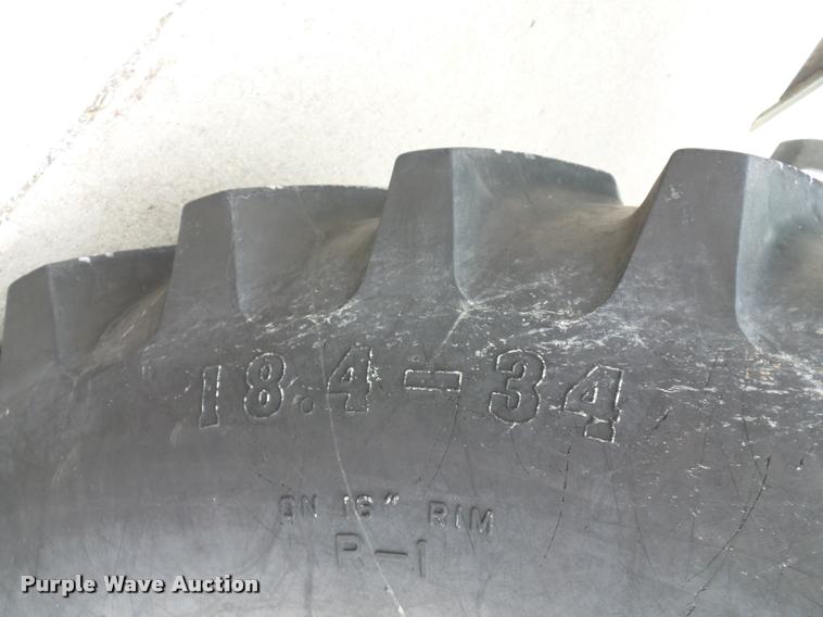 image for item L4633 2004 John Deere 6415 MFWD tractor