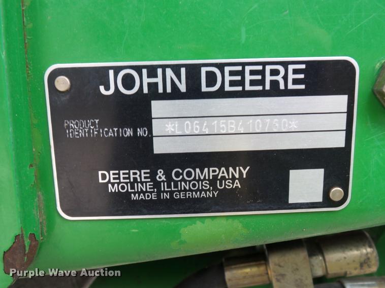 image for item L4633 2004 John Deere 6415 MFWD tractor