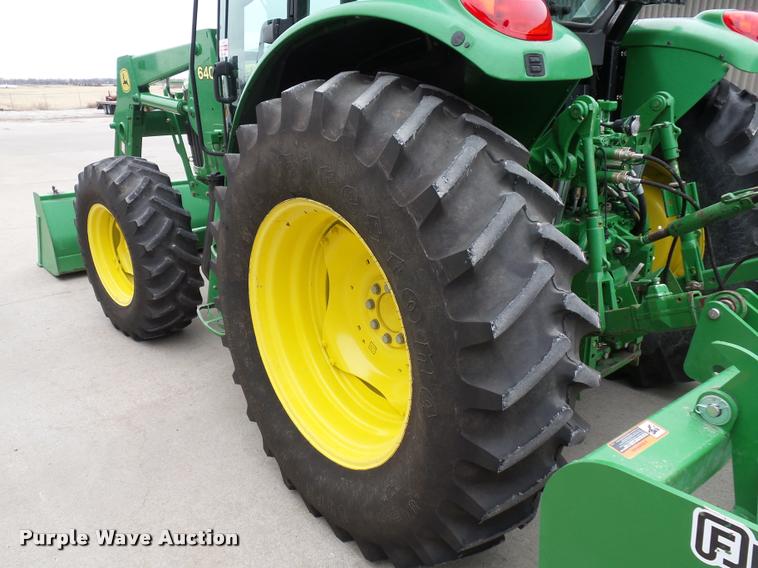 image for item L4633 2004 John Deere 6415 MFWD tractor