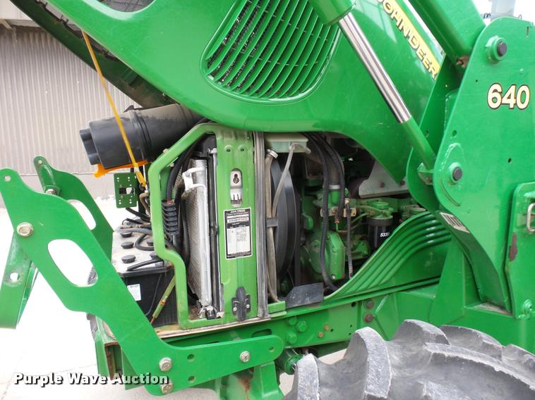 image for item L4633 2004 John Deere 6415 MFWD tractor