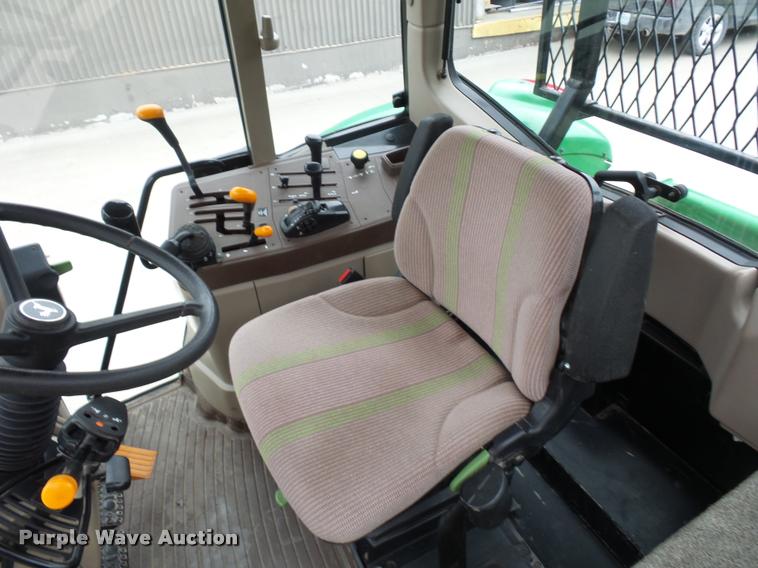 image for item L4633 2004 John Deere 6415 MFWD tractor