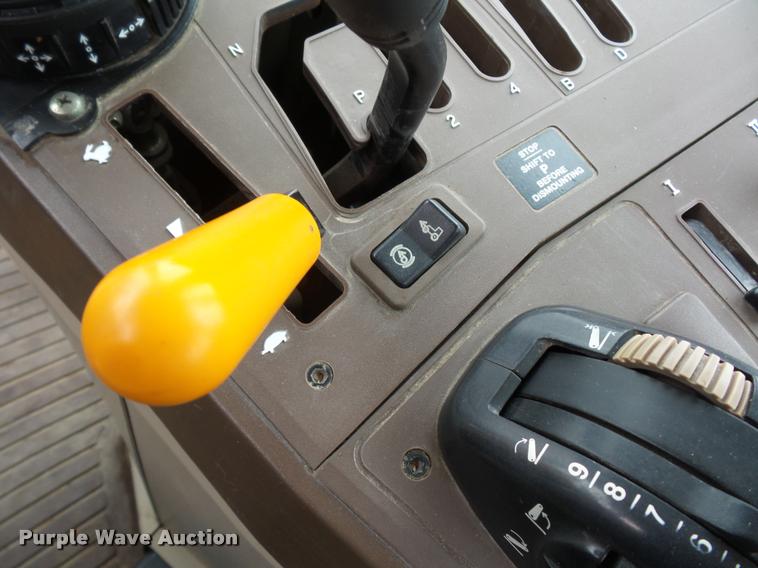 image for item L4633 2004 John Deere 6415 MFWD tractor