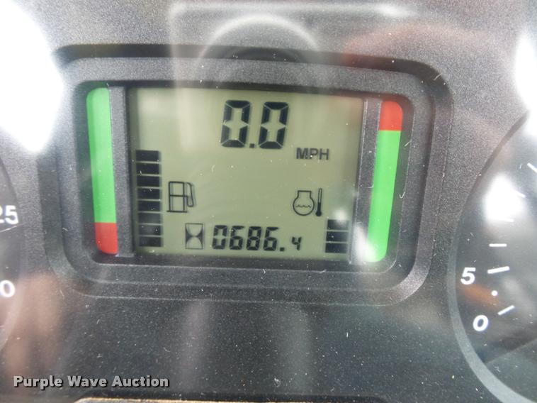 image for item L4633 2004 John Deere 6415 MFWD tractor