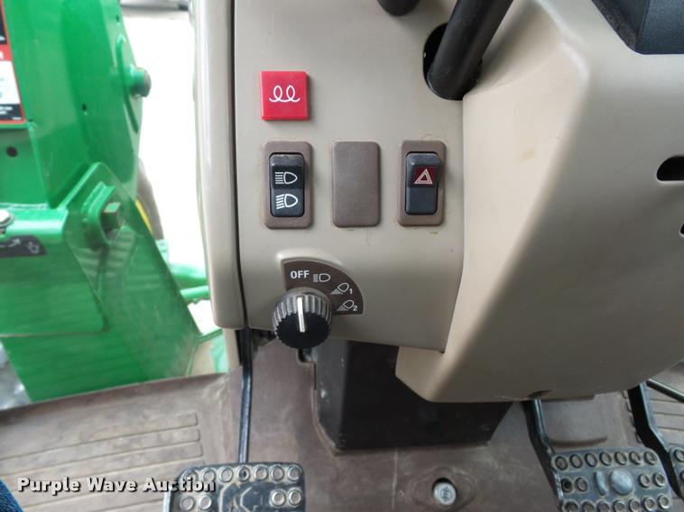 image for item L4633 2004 John Deere 6415 MFWD tractor