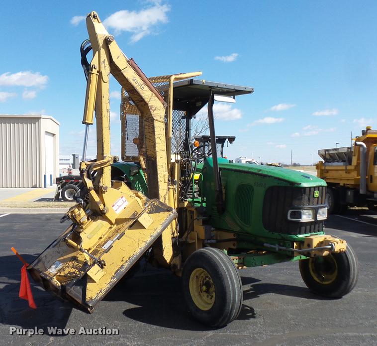 image for item L4646 2002 John Deere 6420 tractor