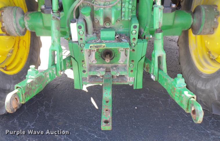 image for item L4646 2002 John Deere 6420 tractor