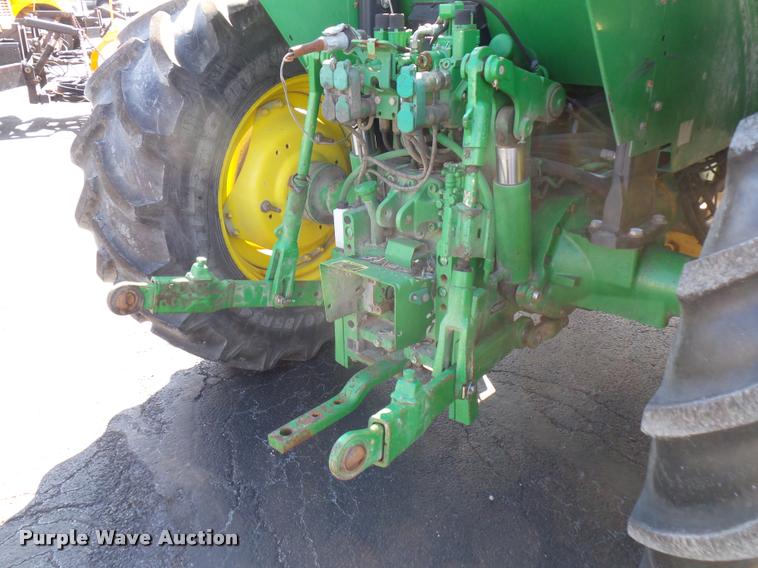 image for item L4646 2002 John Deere 6420 tractor