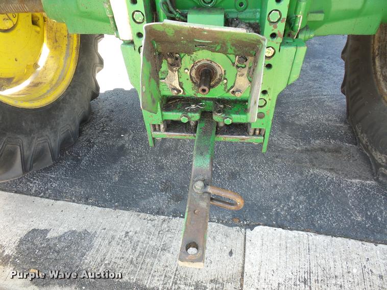 image for item L4647 2003 John Deere 6420 tractor