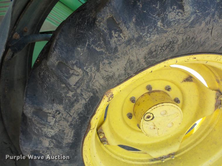 image for item L4647 2003 John Deere 6420 tractor