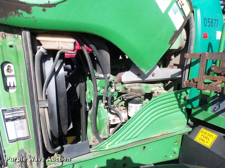 image for item L4647 2003 John Deere 6420 tractor