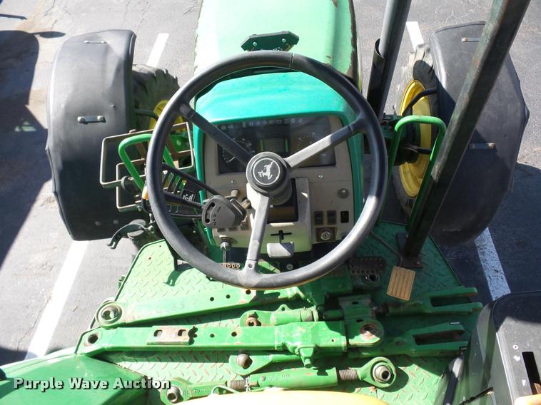 image for item L4647 2003 John Deere 6420 tractor