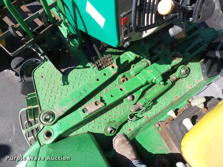 image for item L4647 2003 John Deere 6420 tractor