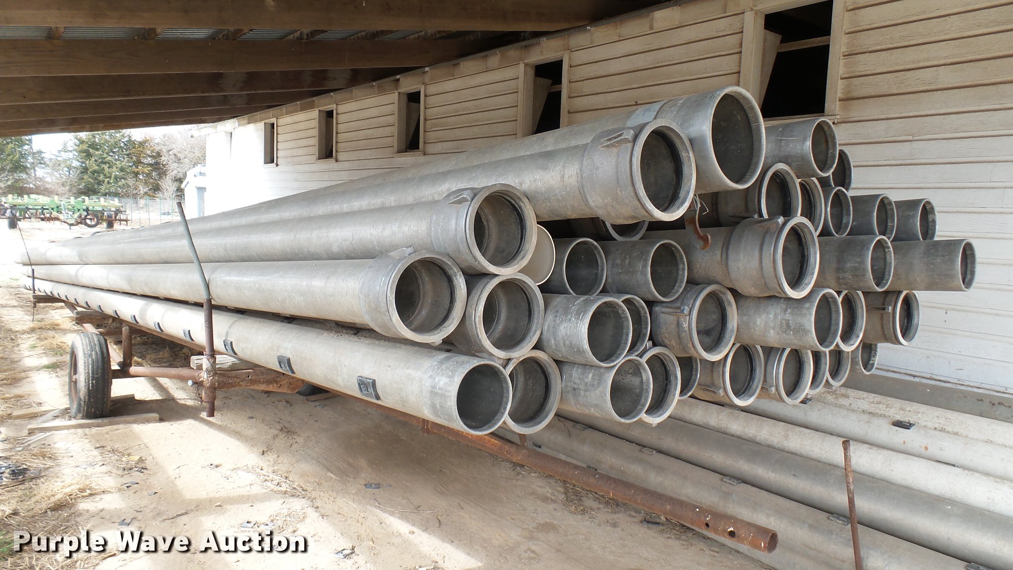 Aluminum irrigation pipe in Lyons, KS Item CB9710 sold Purple Wave