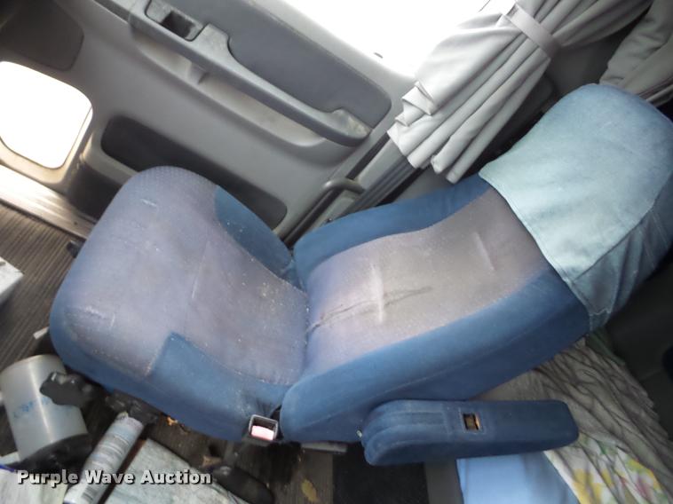 image for item AG9253 1998 Freightliner Century Class semi truck