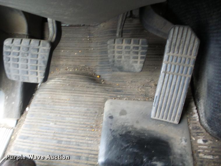 image for item AG9253 1998 Freightliner Century Class semi truck