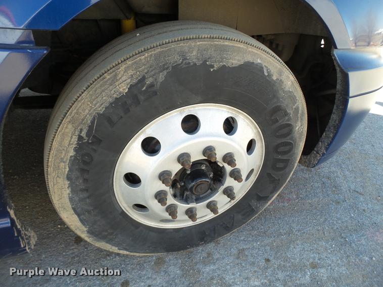 image for item BJ9274 2012 International ProStar Plus semi truck