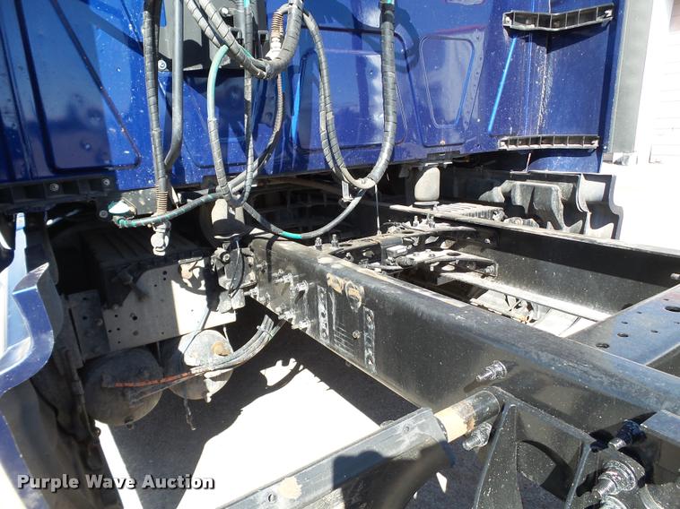 image for item BJ9274 2012 International ProStar Plus semi truck