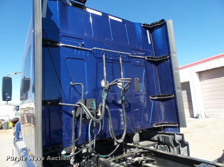 image for item BJ9274 2012 International ProStar Plus semi truck