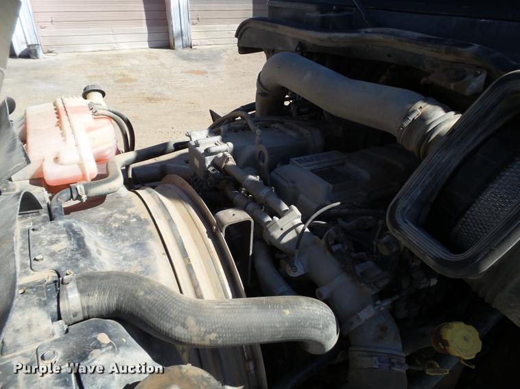 image for item BJ9274 2012 International ProStar Plus semi truck