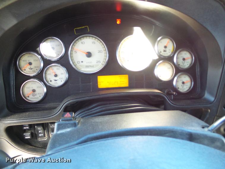 image for item BJ9274 2012 International ProStar Plus semi truck