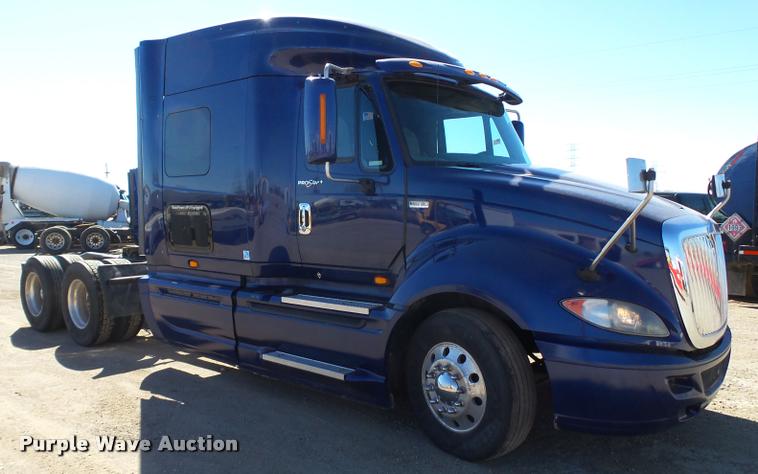 image for item BJ9275 2012 International ProStar Plus semi truck