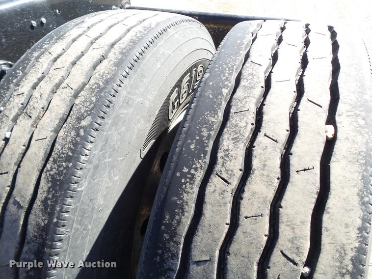 image for item BJ9275 2012 International ProStar Plus semi truck