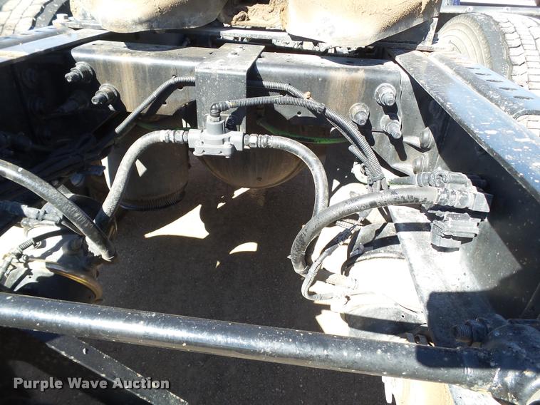 image for item BJ9275 2012 International ProStar Plus semi truck