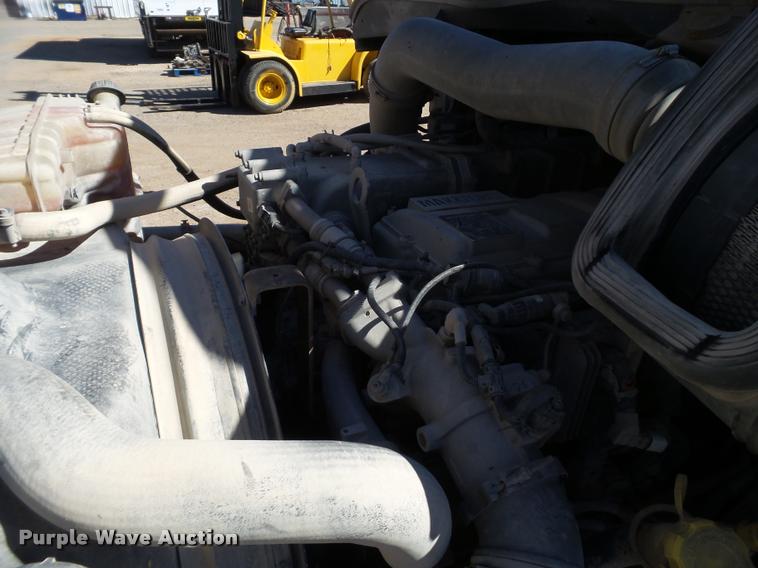 image for item BJ9275 2012 International ProStar Plus semi truck