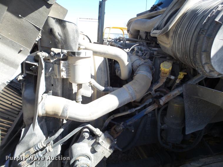 image for item BJ9275 2012 International ProStar Plus semi truck